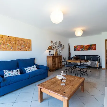 House Santa Eulalia, אלבופיירה